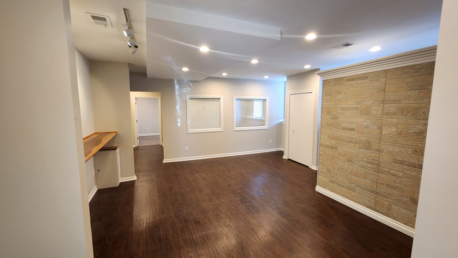 Suite 101 open workspace